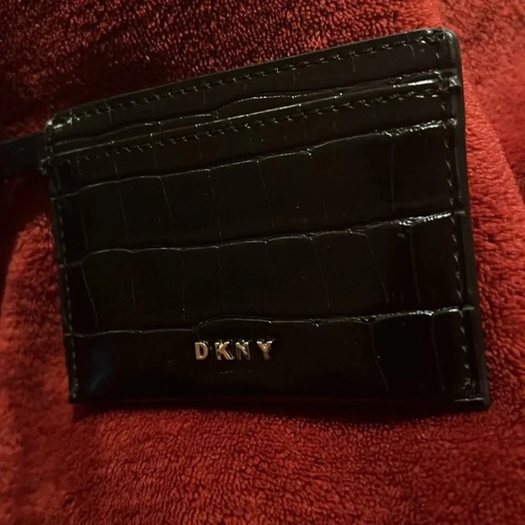 DKNY Black Croc Gramacey Card Holder - Picture 4 of 9